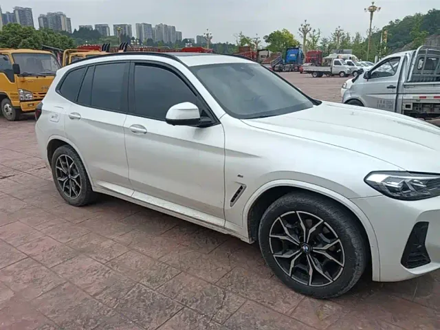 BMW X3 — Фото автомобиля 3