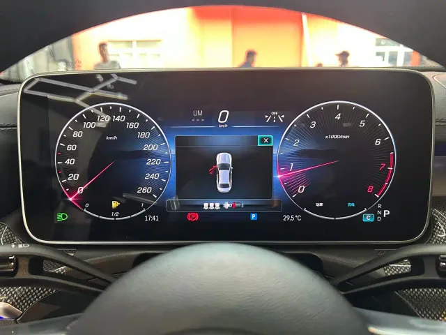 Mercedes-Benz C-Class — Фото автомобиля 9