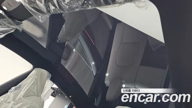 Tesla Model Y — Фото автомобиля 24