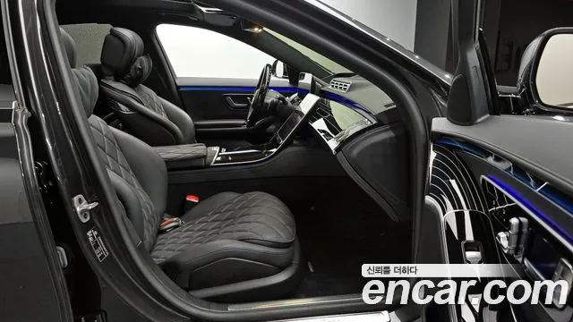 Mercedes-Benz S-Class — Фото автомобиля 11