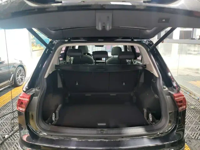 Volkswagen Tiguan L — Фото автомобиля 18