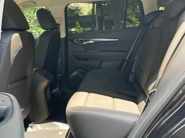 Buick Envision Plus — Фото автомобиля 11