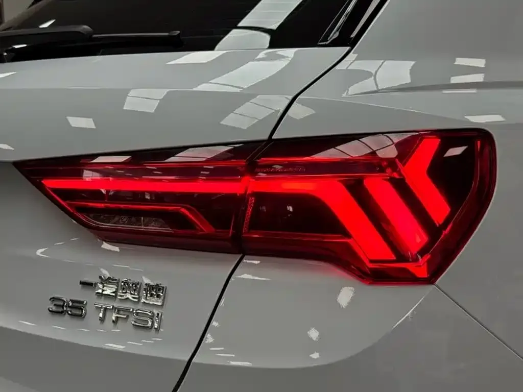 Audi Audi Q3 2022 35 TFSI Fashion Dynamic — Фото автомобиля 20