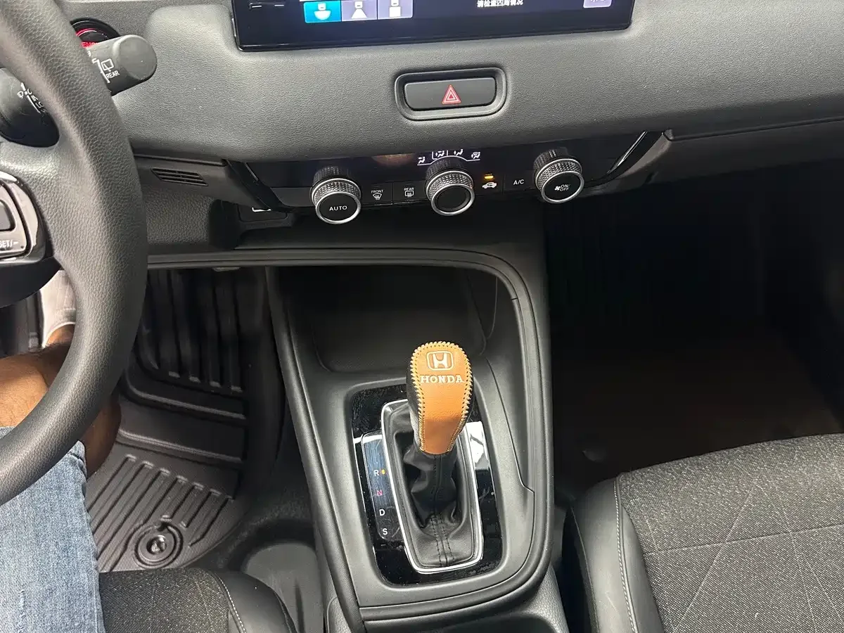 Honda Vezel 2023 1.5L CVT Technology Edition — Фото автомобиля 11