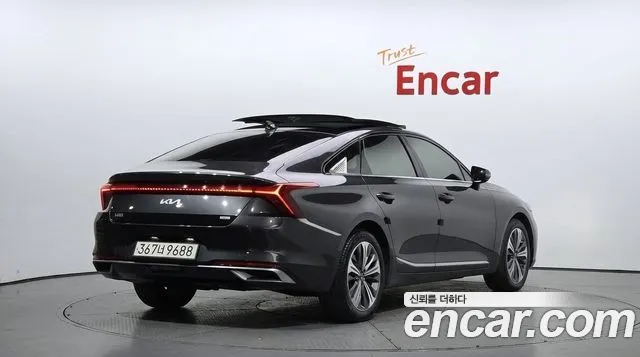 Kia K8 Hybrid — Фото автомобиля 2
