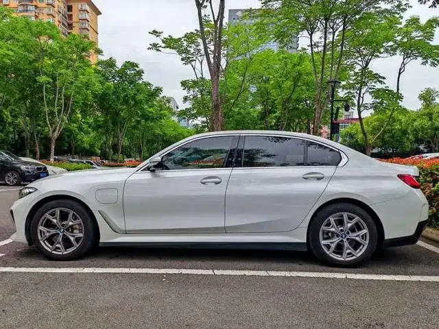 BMW i3 — Фото автомобиля 6