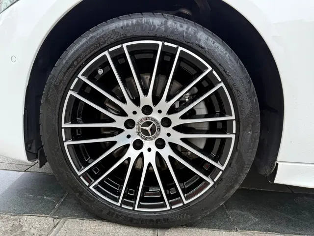 Mercedes-Benz C-Class — Фото автомобиля 14