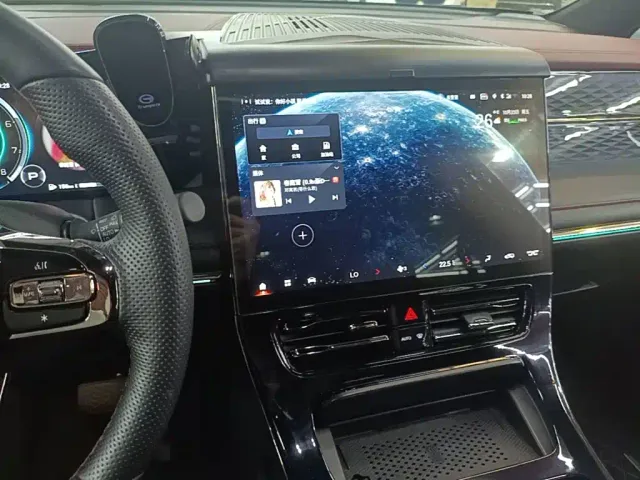 GAC Trumpchi M8 — Фото автомобиля 12