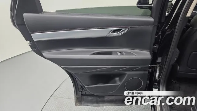 Genesis GV80 — Фото автомобиля 14
