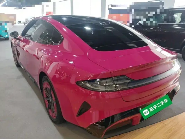 Xiaomi SU7 — Фото автомобиля 4