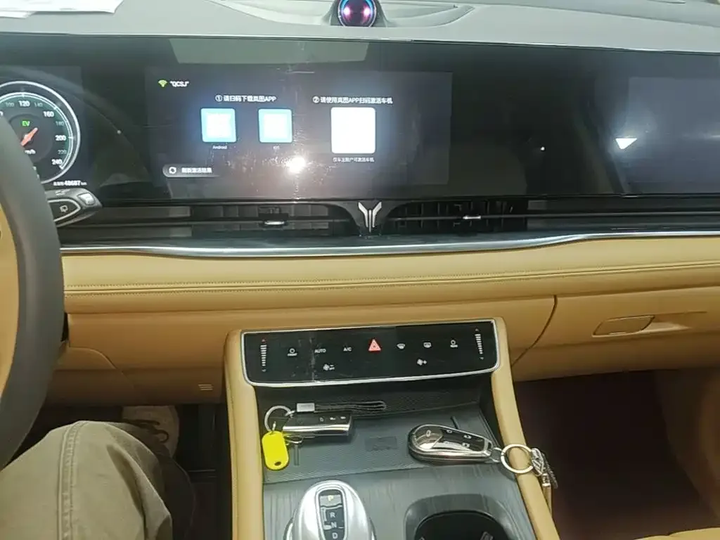 Voyah Auto Voyah Dreamer 2022 Low Carbon Edition Home — Фото автомобиля 12