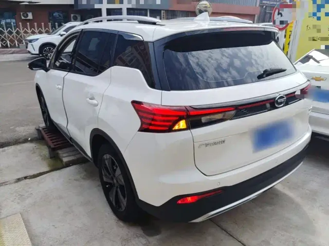 GAC Trumpchi GS4 — Фото автомобиля 4