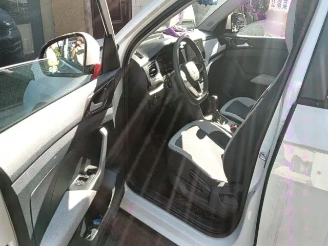Volkswagen Tharu — Фото автомобиля 12