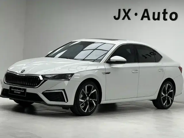 Фотография автомобиля — Skoda Octavia