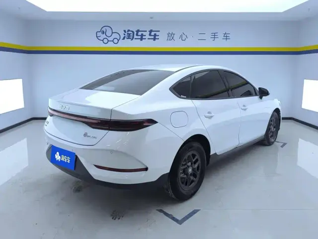 BYD Qin PLUS — Фото автомобиля 3