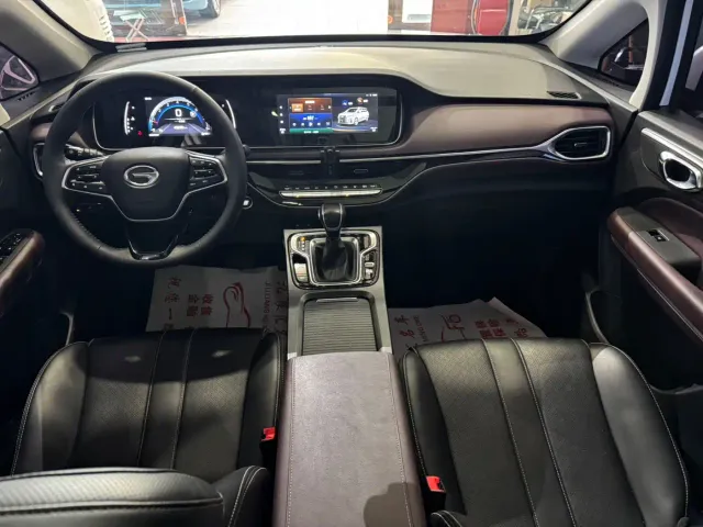 GAC Trumpchi M6 — Фото автомобиля 6