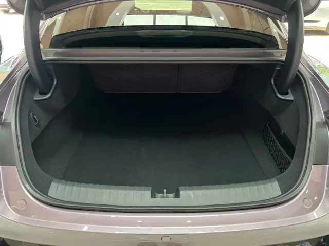 Xiaomi SU7 — Фото автомобиля 26
