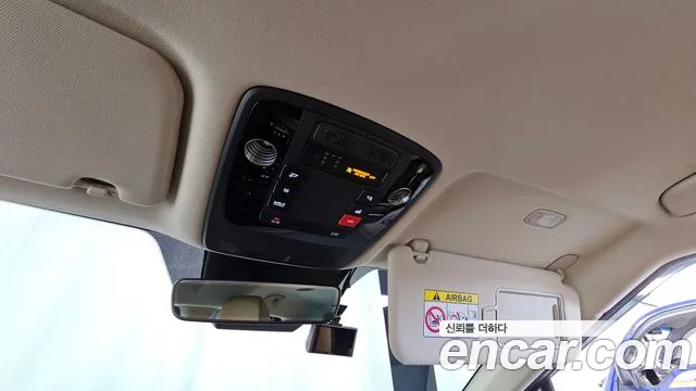 Kia Carnival Generation 4 — Фото автомобиля 24