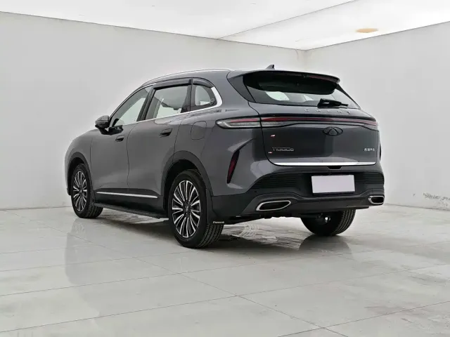 Chery Tiggo 8 — Фото автомобиля 3