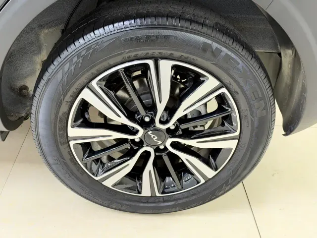 Kia KX1 — Фото автомобиля 22