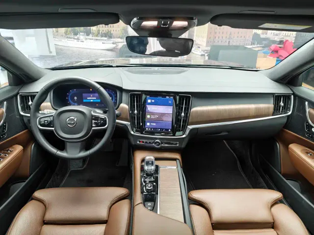 Volvo S90 — Фото автомобиля 13