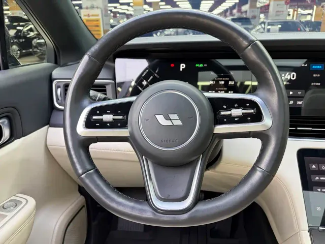 Li Auto ONE — Фото автомобиля 11