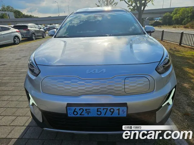 Kia Niro — Фото автомобиля 2