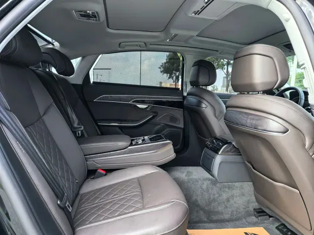 Audi A8 — Фото автомобиля 13