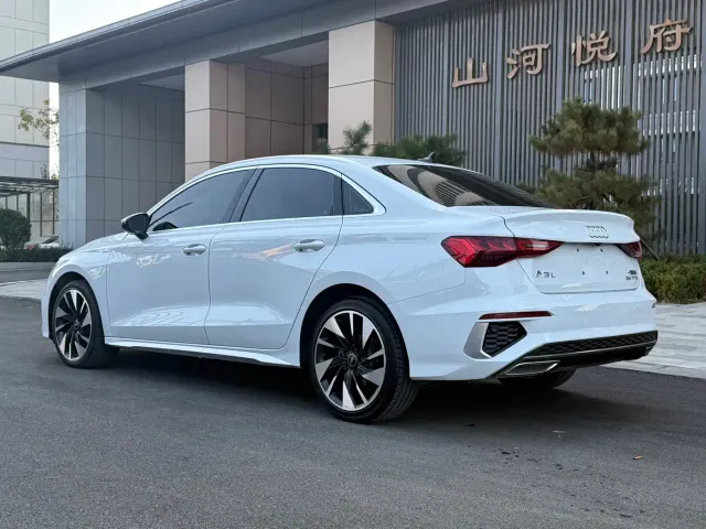 Audi A3 — Фото автомобиля 4