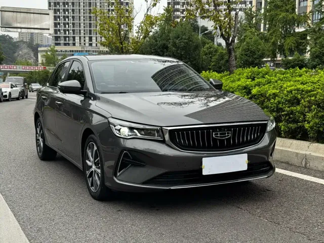 Geely Emgrand — Фото автомобиля 3