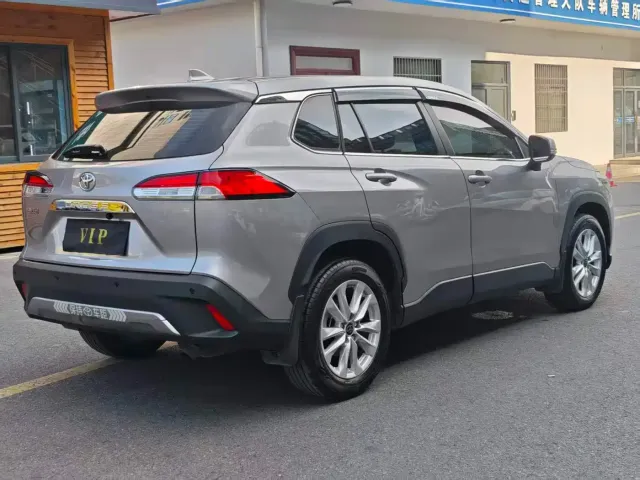 Toyota Corolla Cross — Фото автомобиля 6