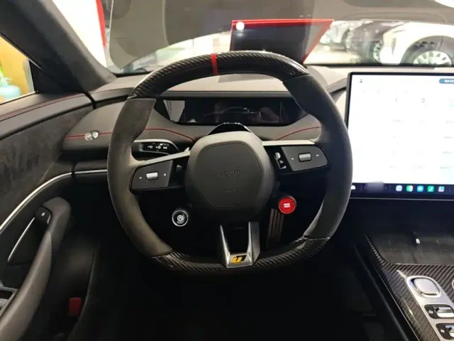 Xiaomi SU7 Ultra — Фото автомобиля 10