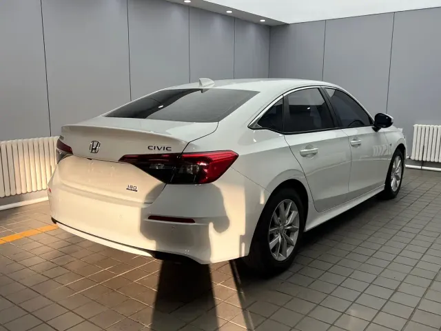 Honda Civic — Фото автомобиля 6
