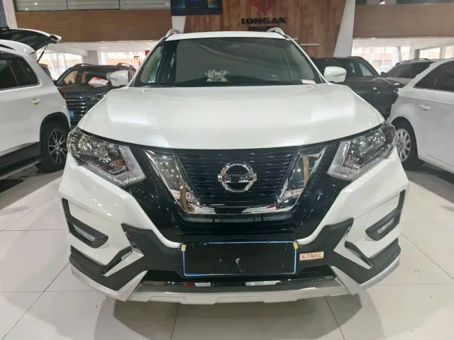 Nissan X-Trail — Фото автомобиля 3