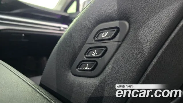 Hyundai Grandeur — Фото автомобиля 12