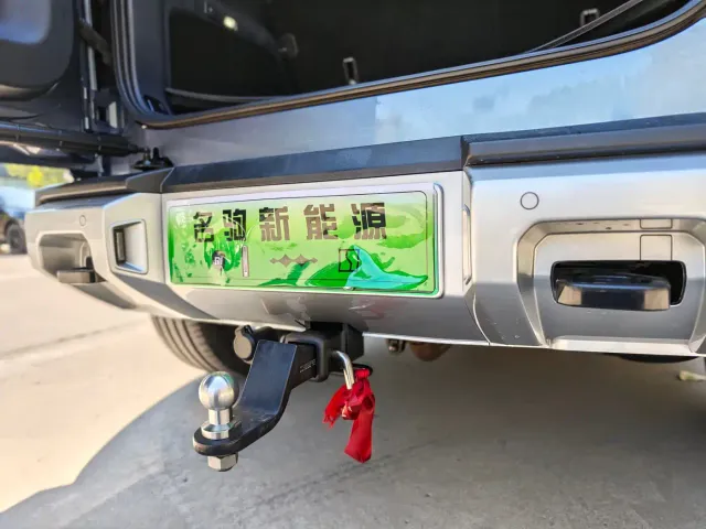 BYD FangChengBao Leopard 5 — Фото автомобиля 21
