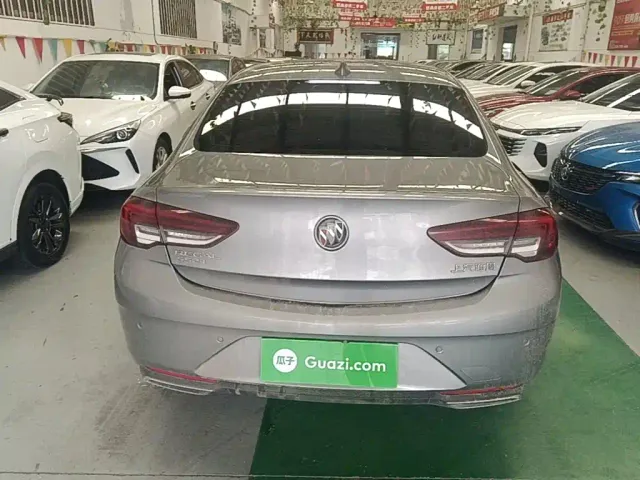 Buick Regal — Фото автомобиля 3