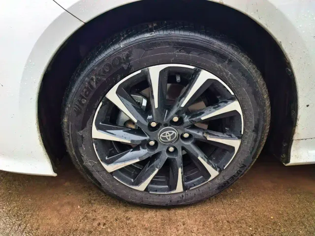 Toyota Corolla — Фото автомобиля 5