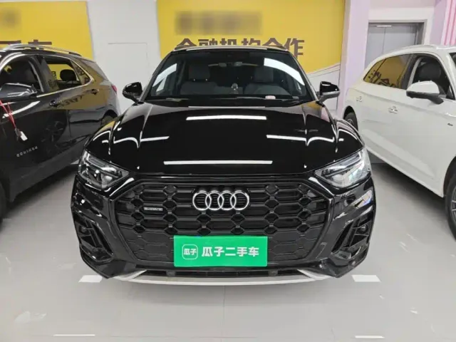 Audi Q5L — Фото автомобиля 2