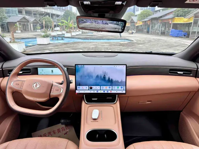 Dongfeng Aeolus L8 — Фото автомобиля 10
