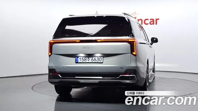 Kia Carnival — Фото автомобиля 4