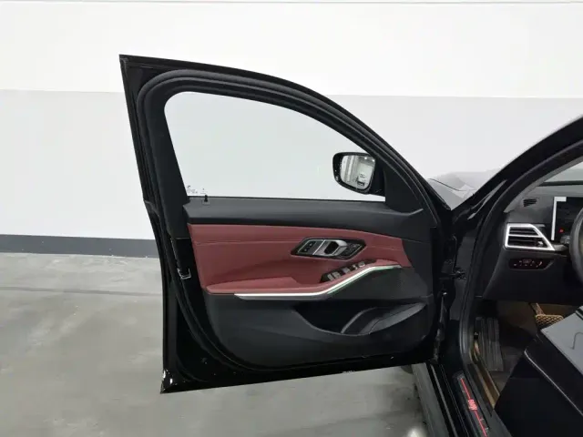 BMW i3 — Фото автомобиля 8