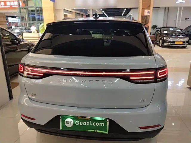 Leapmotor C11 — Фото автомобиля 5