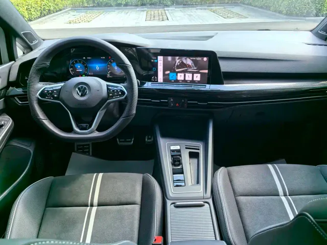 Volkswagen Golf — Фото автомобиля 16