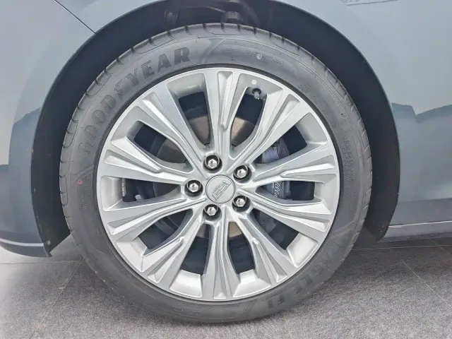 Cadillac CT6 — Фото автомобиля 8