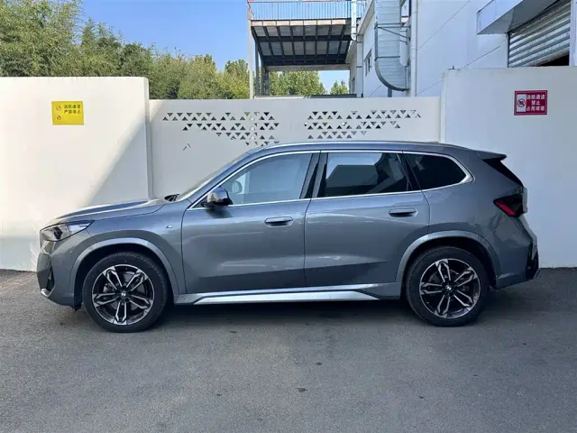 BMW X1 — Фото автомобиля 3