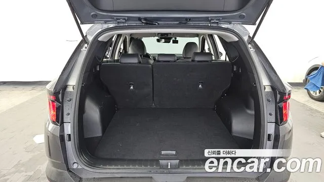 Hyundai Tucson Tucson (NX4) Бензин 1.6 Turbo 4WD — Фото автомобиля 20