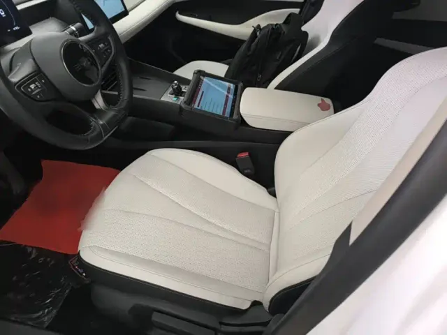 BYD Seal 05 DM-i — Фото автомобиля 14