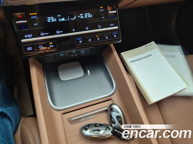 Hyundai Grandeur GN7 — Фото автомобиля 18
