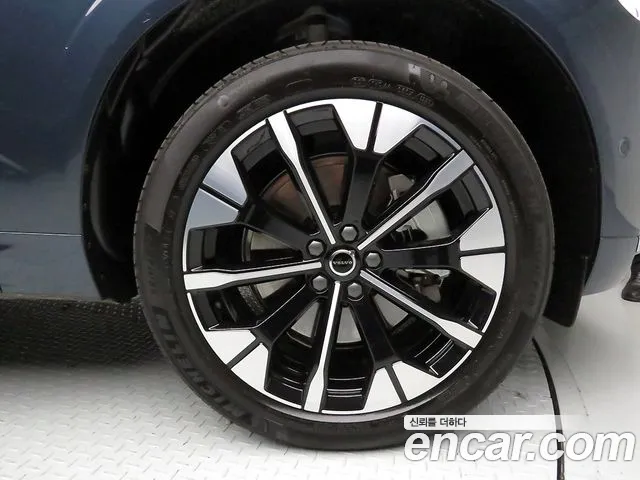 Volvo XC60 2nd Gen — Фото автомобиля 5